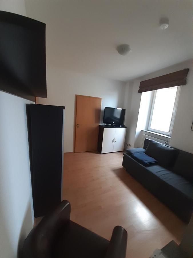 Fe Wo Am Alten Rathaus Andernach Kültér fotó
